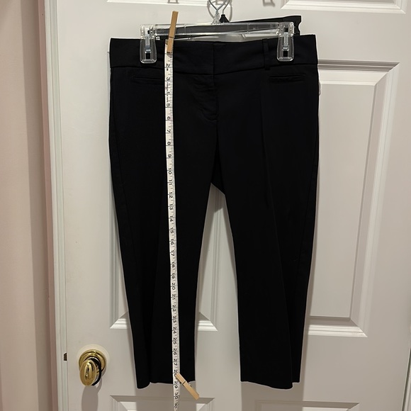 Express design studio capris in black, size 6. - Picture 2 of 6